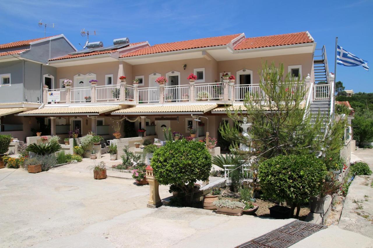 Santa Barbara Lakis Apartments Perivóli Kültér fotó
