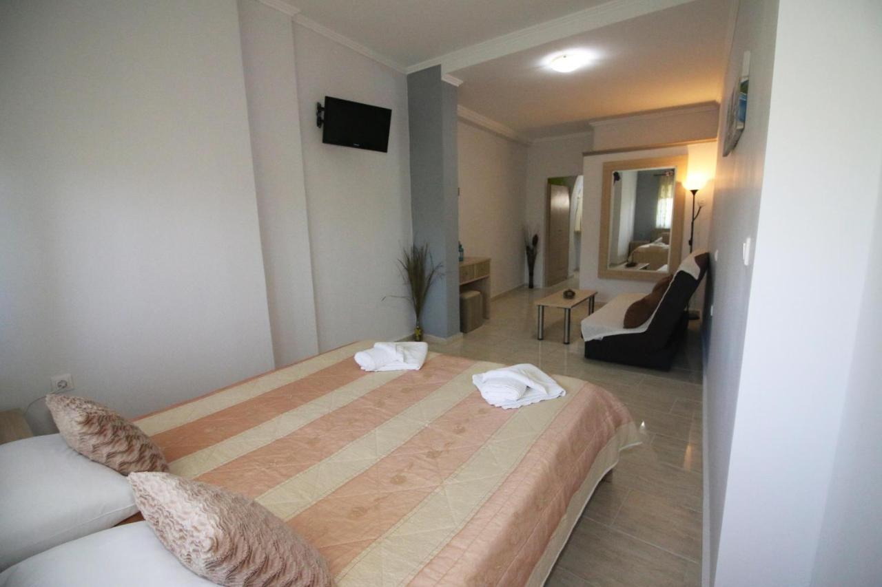 Santa Barbara Lakis Apartments Perivóli Kültér fotó