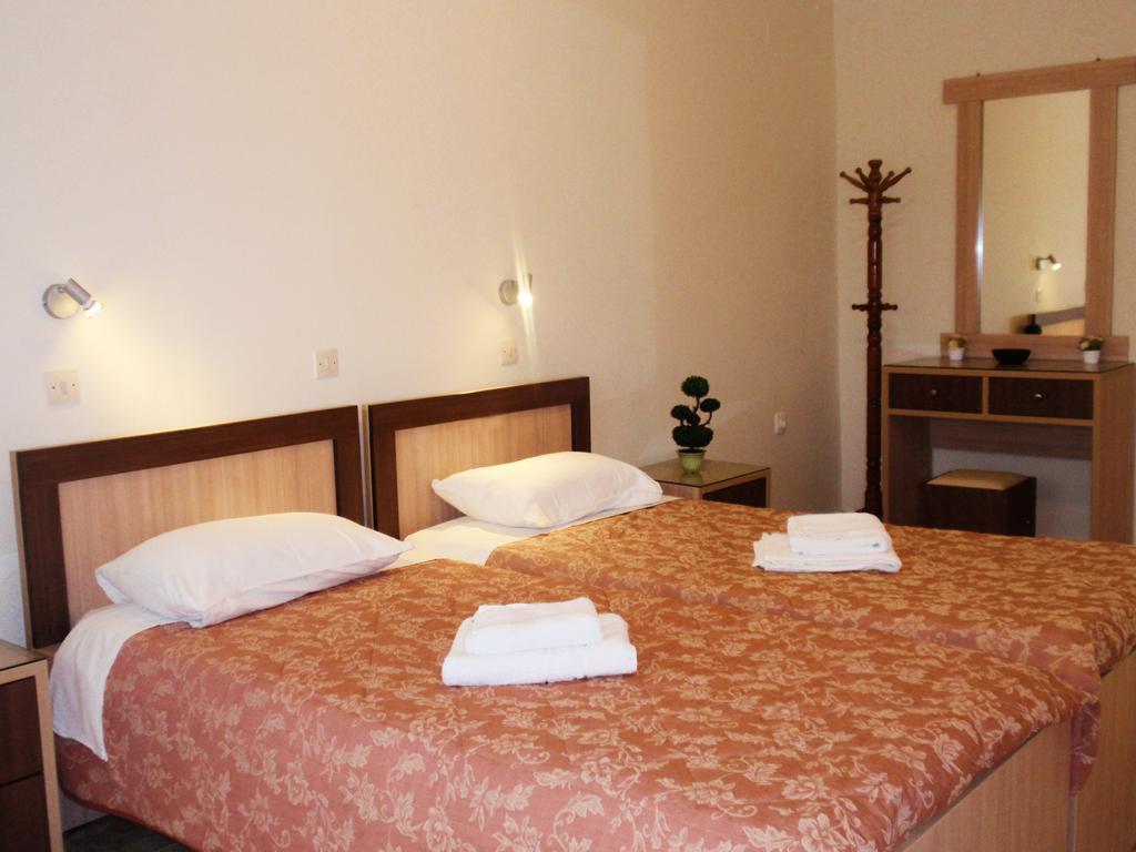 Santa Barbara Lakis Apartments Perivóli Kültér fotó